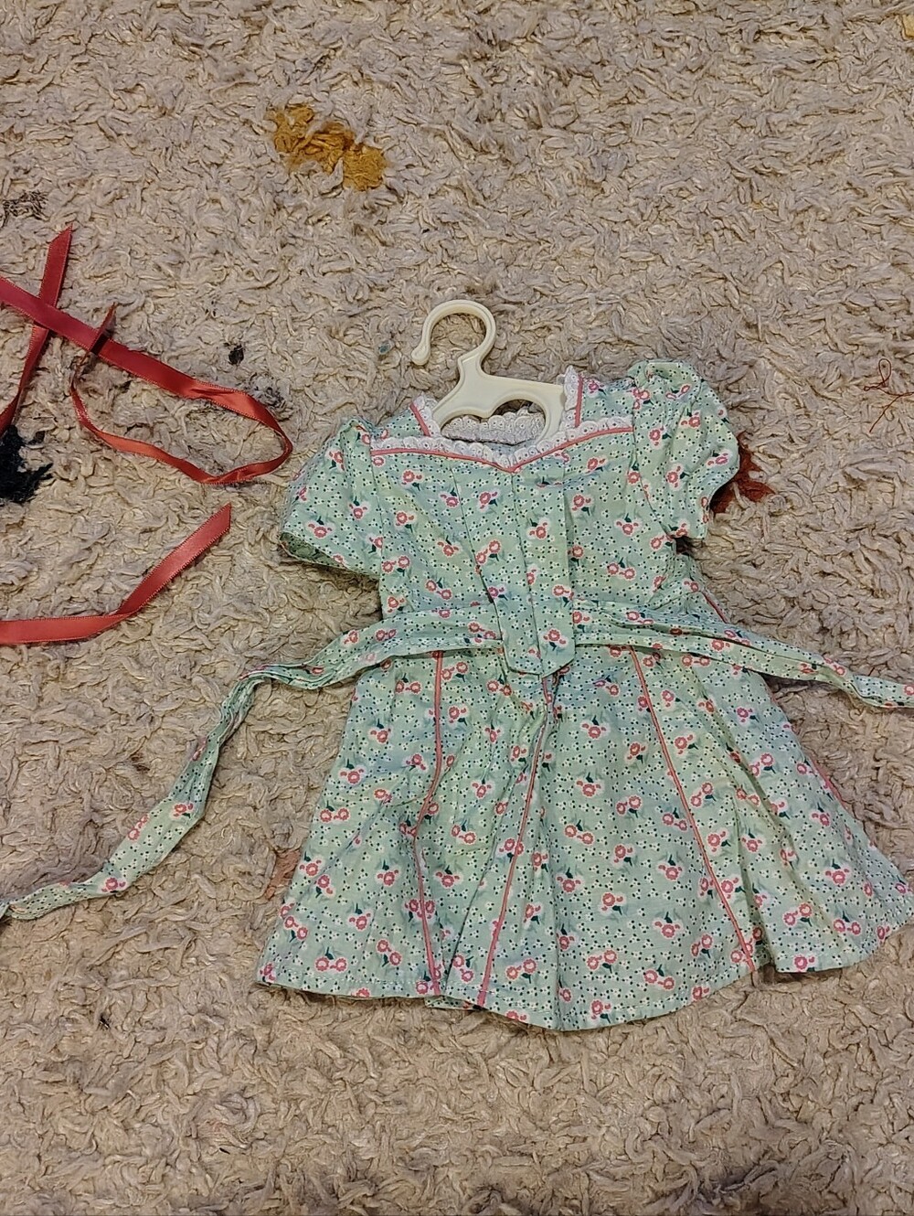 American Girl Molly Victory Garden, Dress And Ribbons